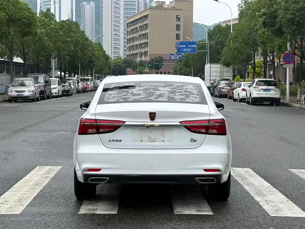 Roewe i6 Classic 2020 — фото 15