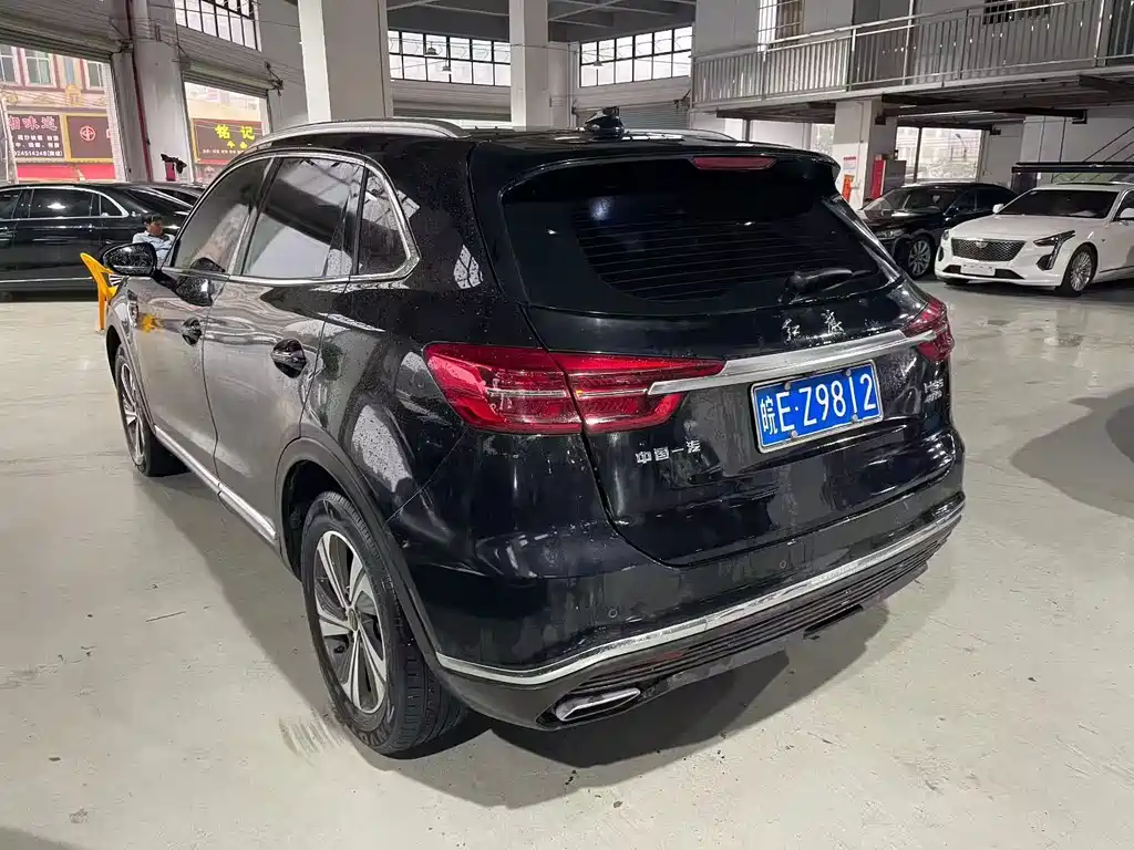 Hongqi HS5 2020
