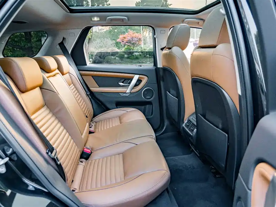 Land Rover Discovery Sport 2024 — фото 20