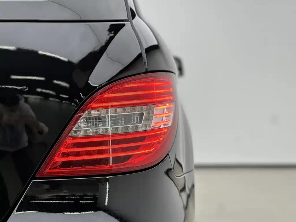 Mercedes-Benz R-Class 2016 — фото 10