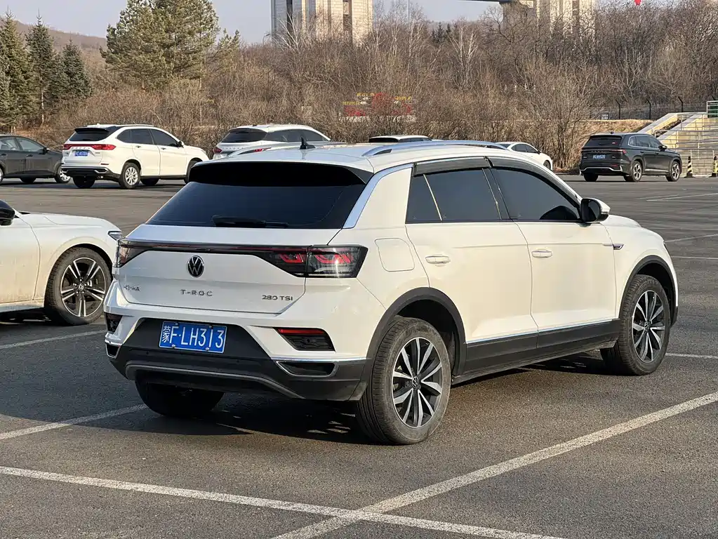 Volkswagen T-Roc 2022 — фото 13