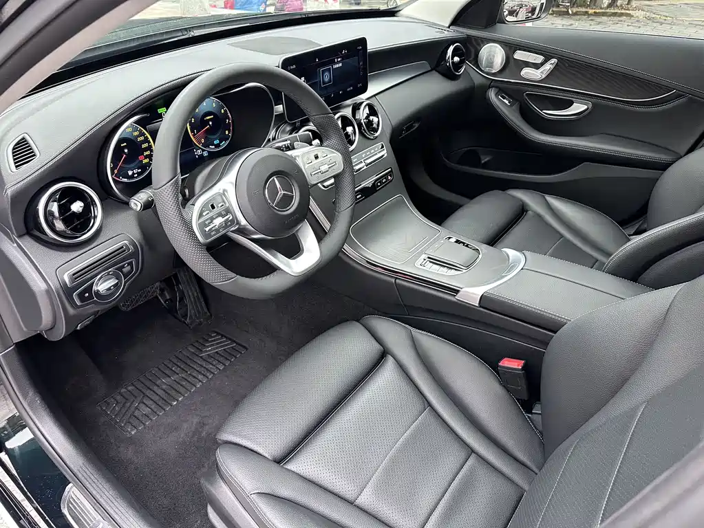 Mercedes-Benz C-Class 2020