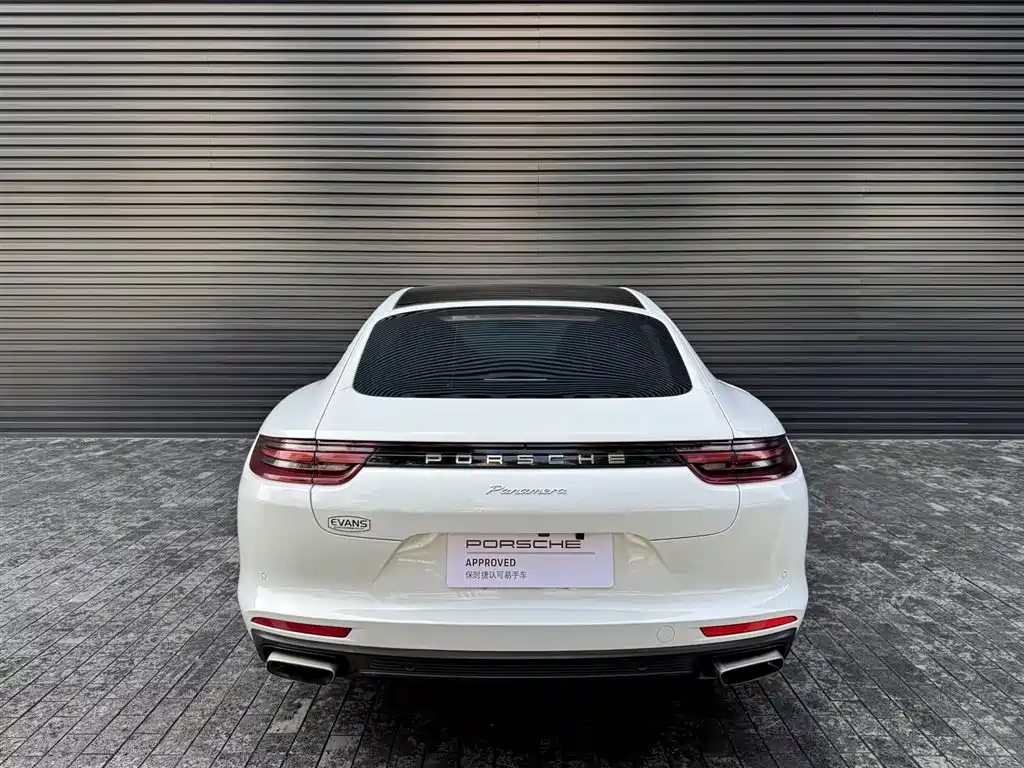 Porsche Panamera 2018 — фото 15