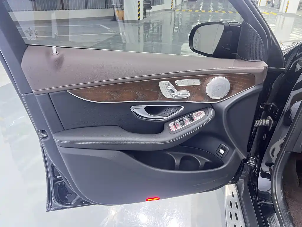Mercedes-Benz GLC 2022