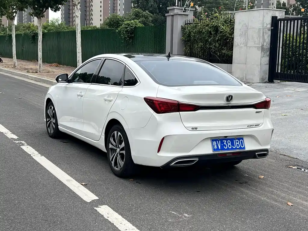Changan Eado 2020 — фото 12