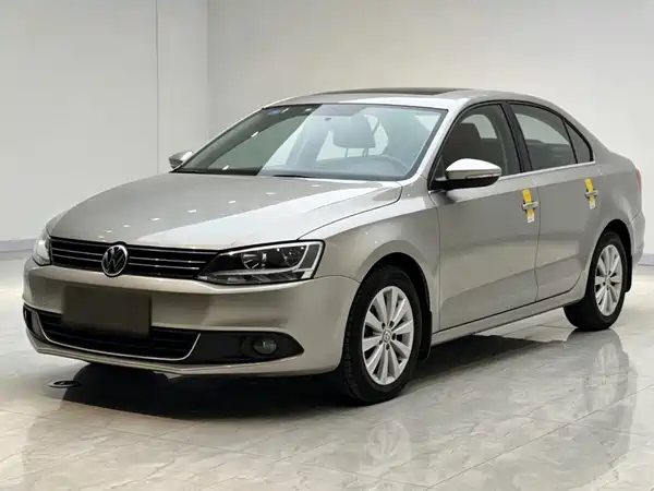 Volkswagen Sagitar 2014