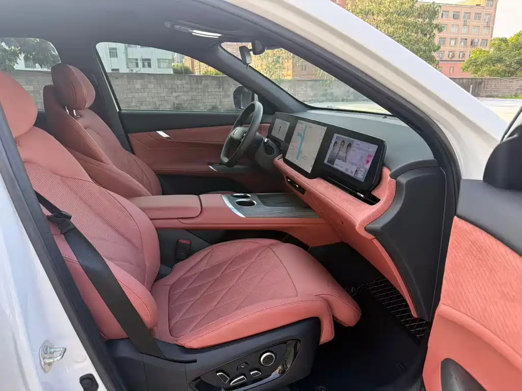 Changan CS75PLUS 2025 — фото 10
