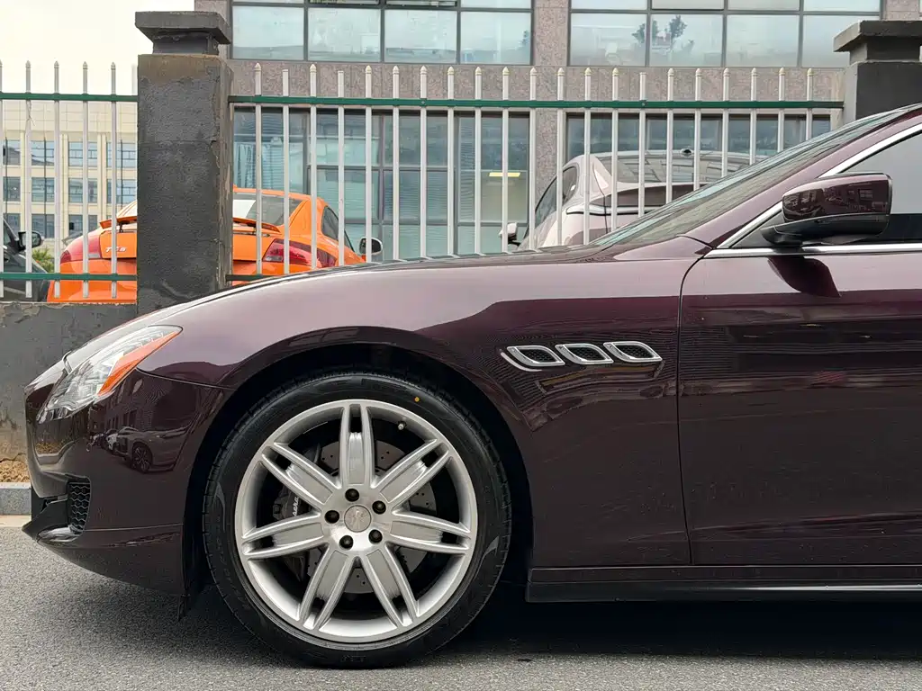 Maserati Quattroporte 2015 — фото 6