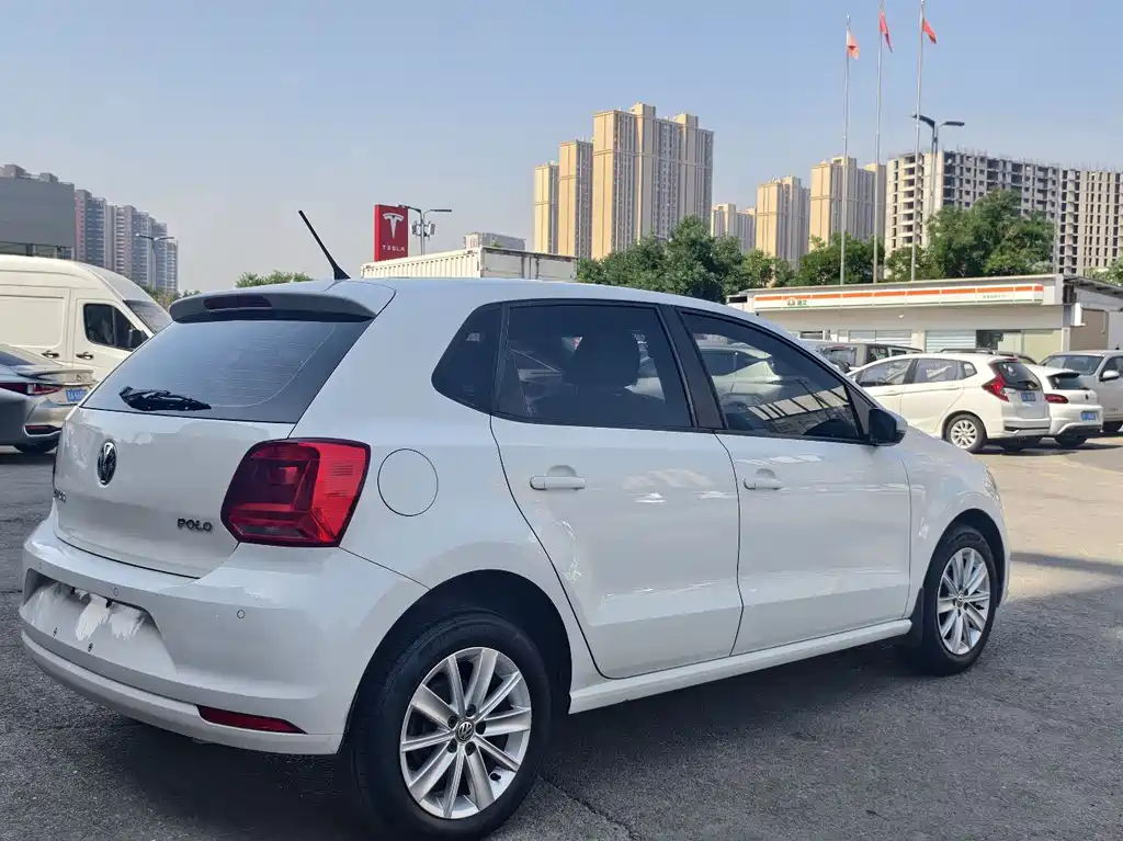 Volkswagen Polo 2014