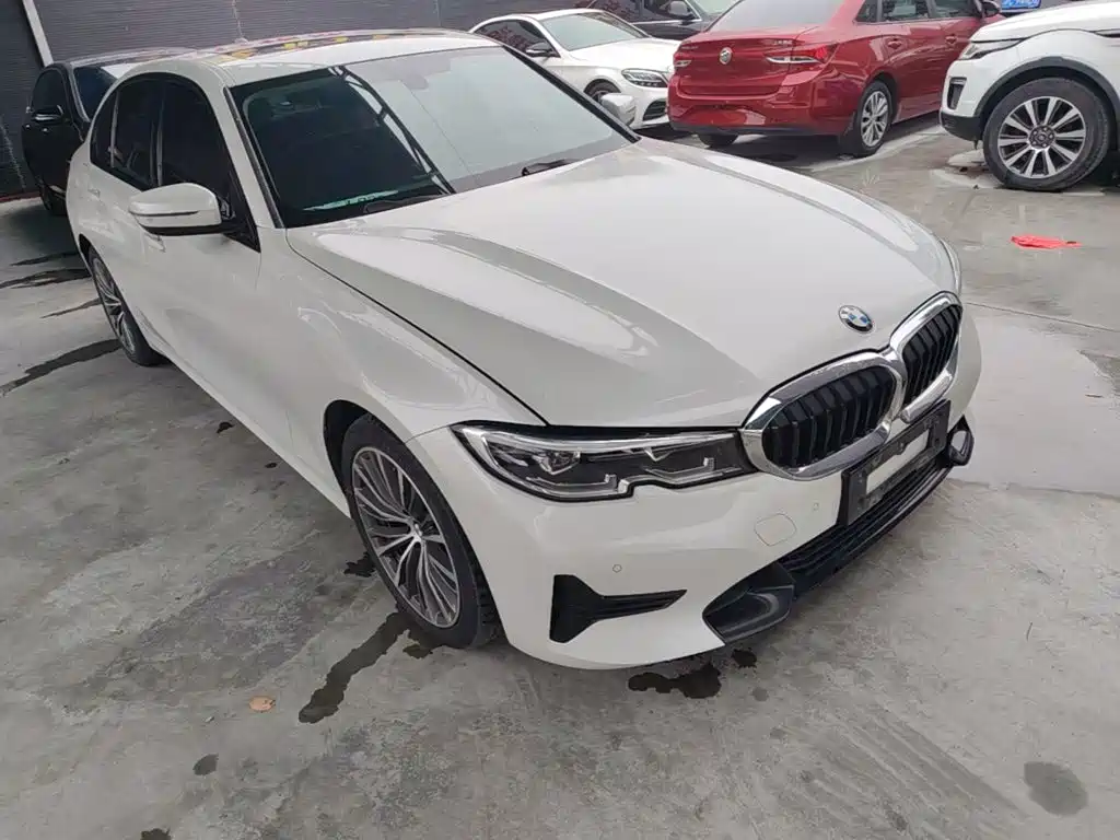 BMW 3 Series 2021