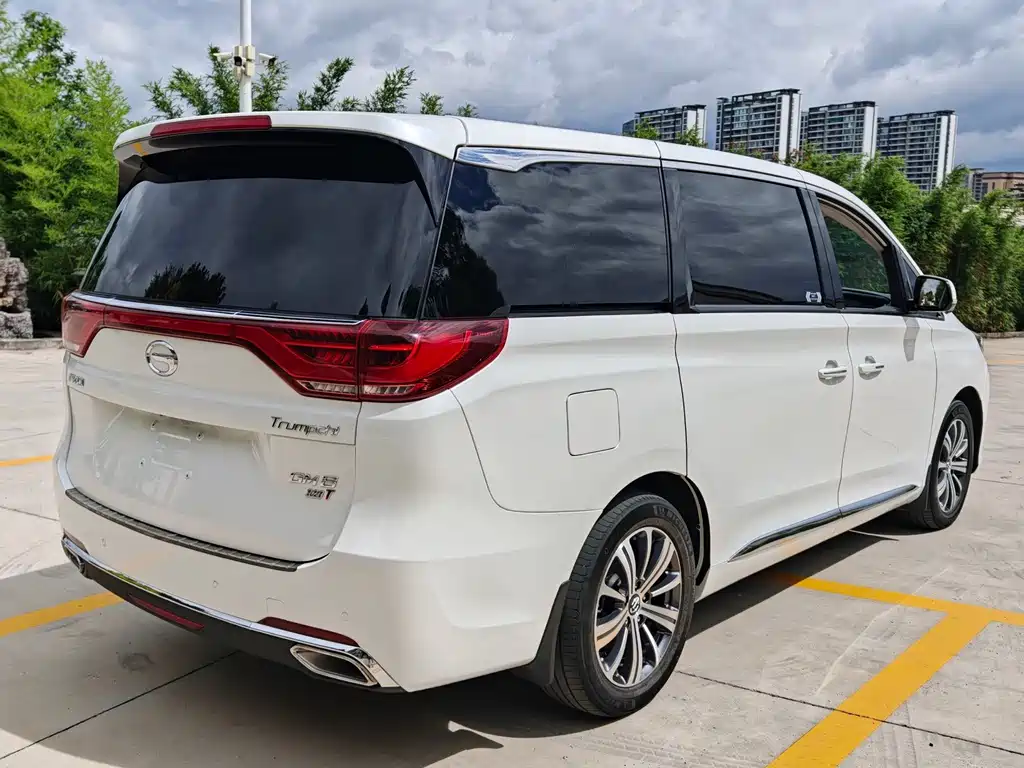 GAC Trumpchi M8 2019 — фото 5
