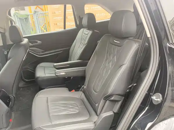 Hongqi HS7 PHEV 2024