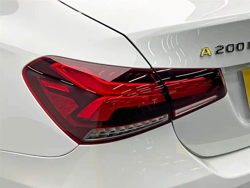 Mercedes-Benz A-Class 2022 — фото 10
