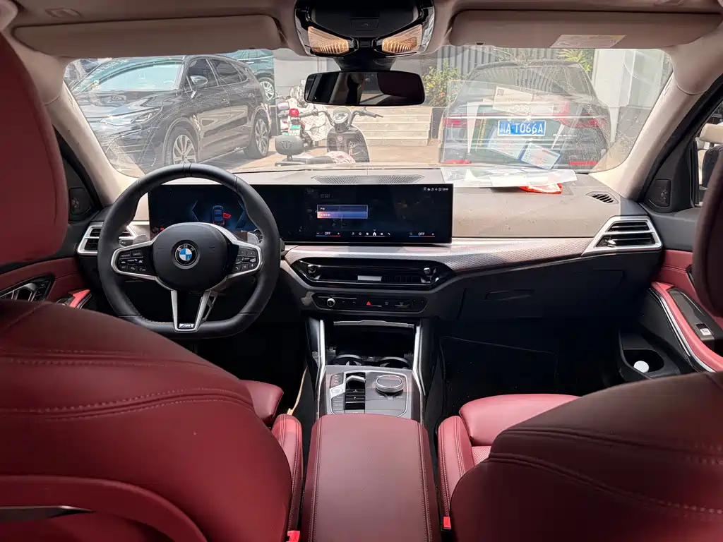BMW 3 Series 2025