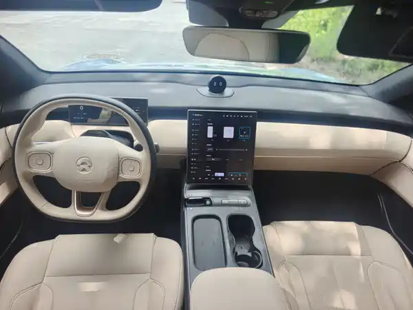 NIO ET5 2024