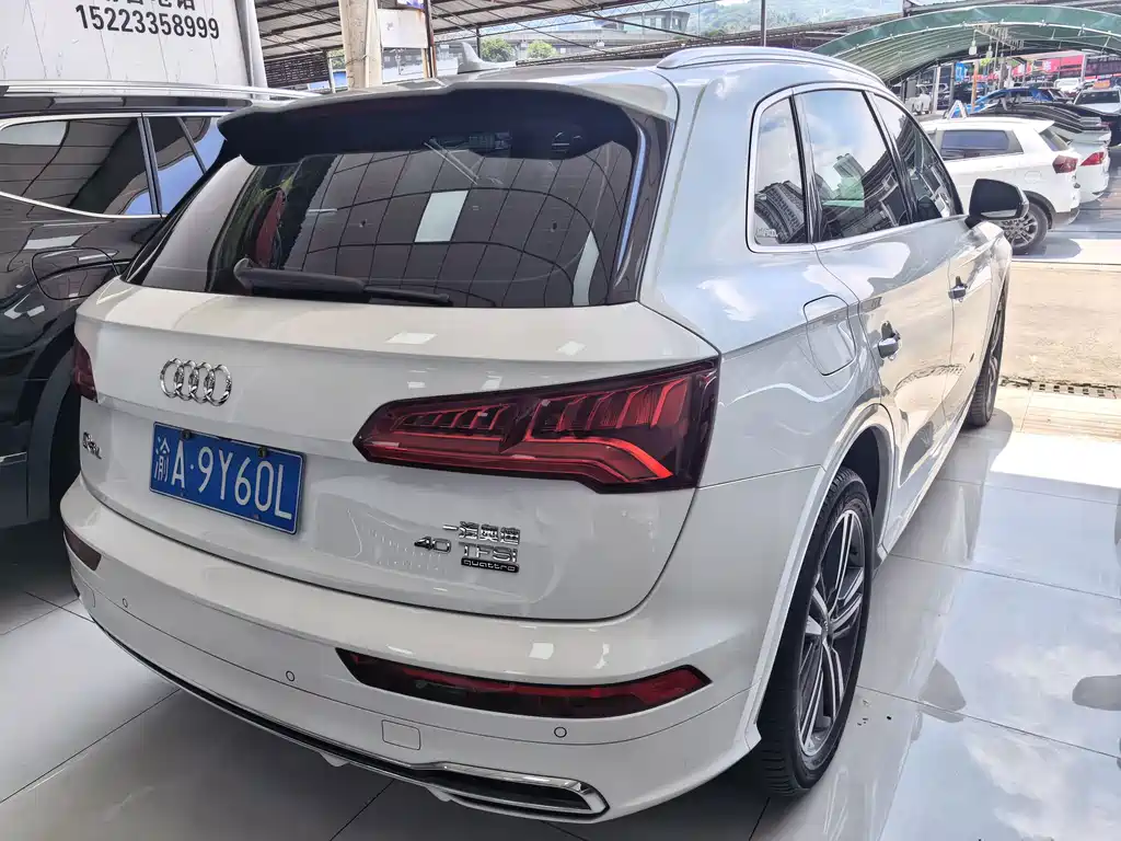 Audi Q5L 2021 — фото 4