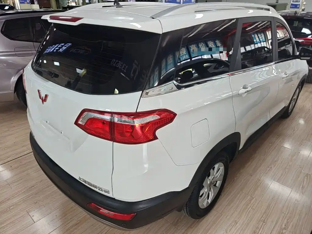 Wuling Hongguang S3 2017