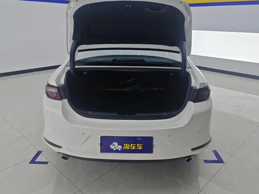 Mazda 3 Axela 2026