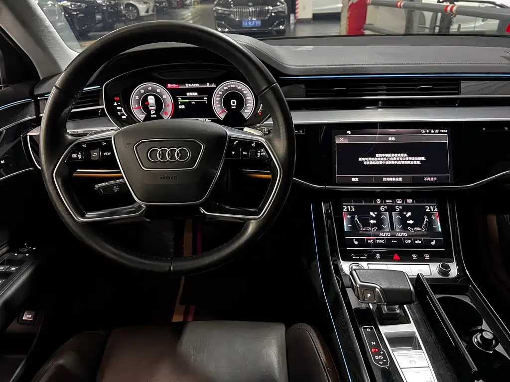 Audi A8 2023 — фото 6