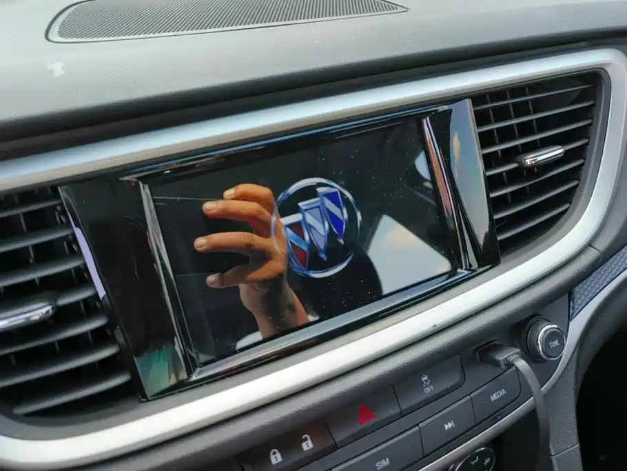 Buick Excelle 2022 — фото 13