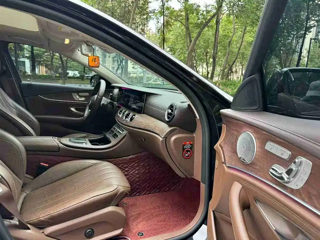 Mercedes-Benz E-Class 2020 — фото 8