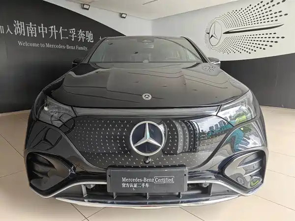 Mercedes-Benz EQE SUV 2026