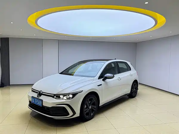 Volkswagen Golf 2022