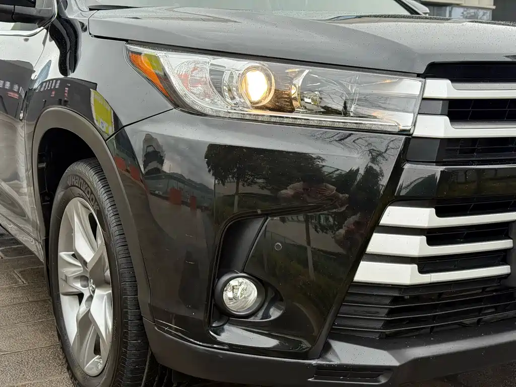 Toyota Highlander 2018 — фото 31