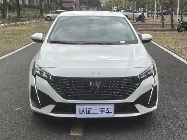Peugeot 408 2022
