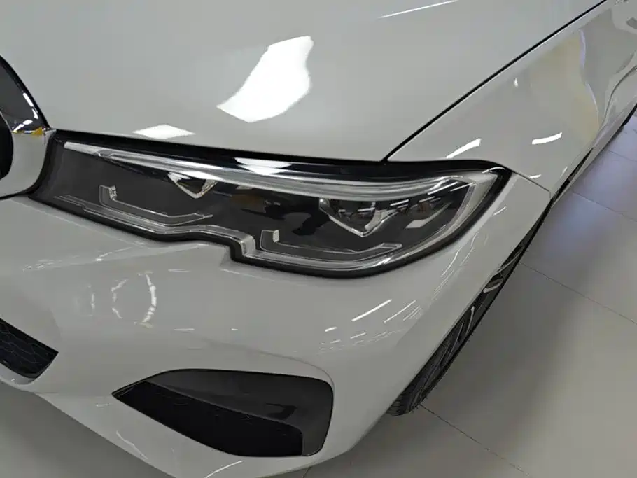 BMW 3 Series 2022
