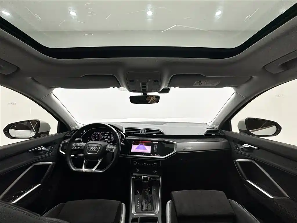Audi Q3 2022 — фото 10