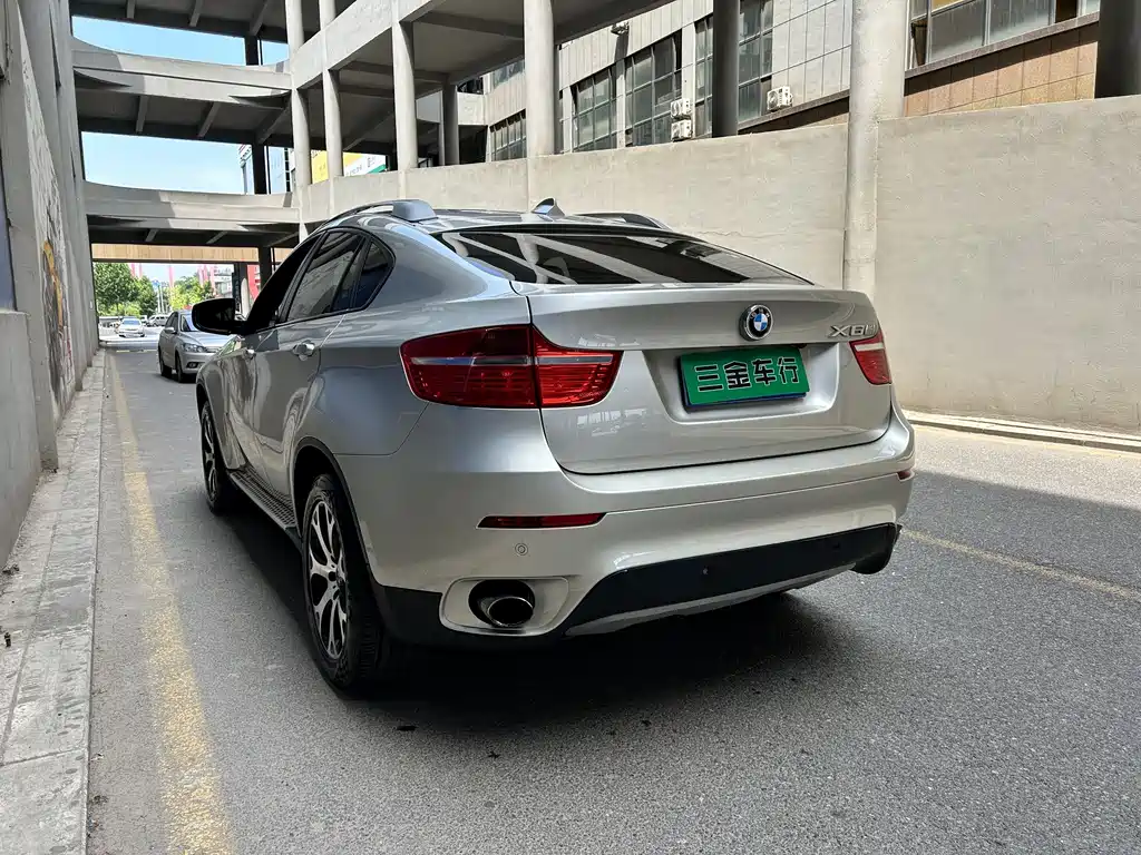 BMW X6 2012 — фото 10