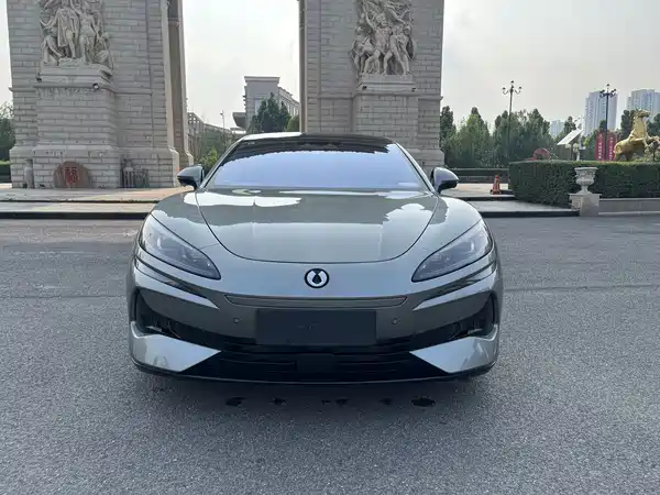 Denza Z9GT 2024