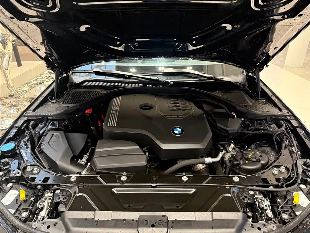 BMW 3 Series 2024