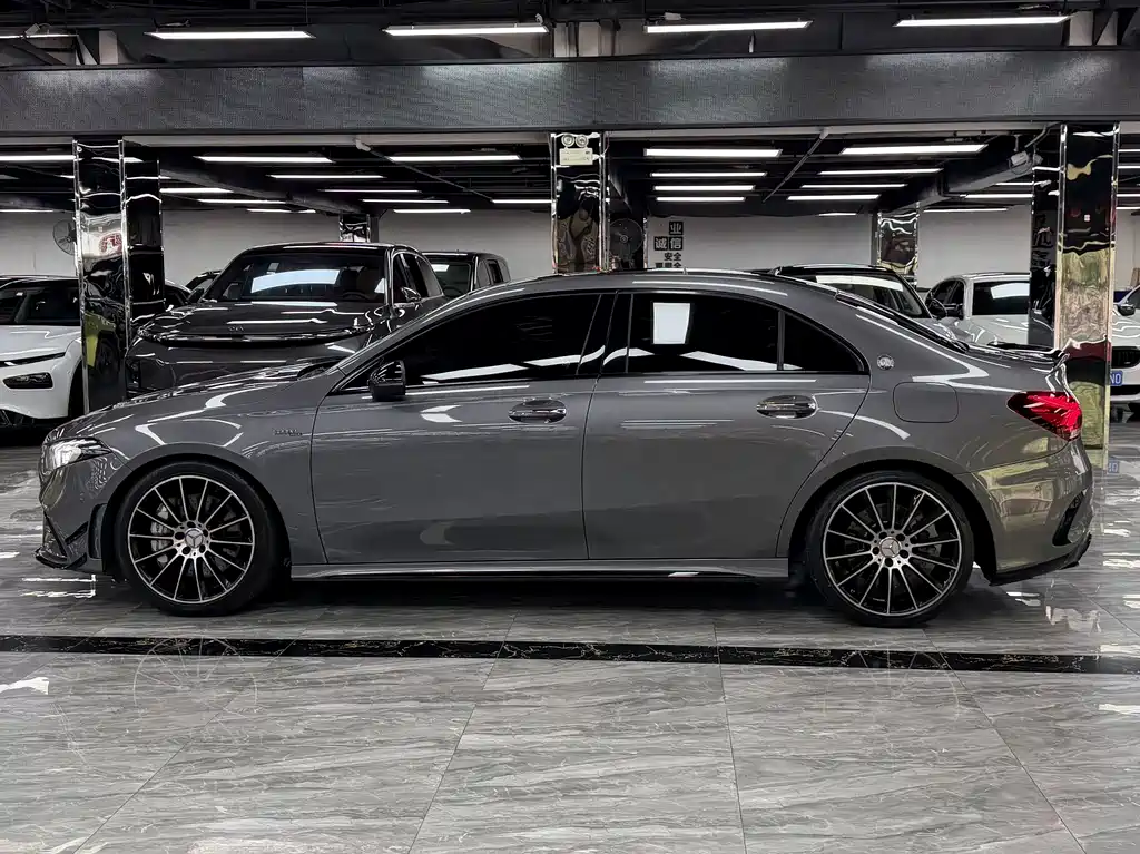 Mercedes-Benz A-Class AMG 2023 — фото 4