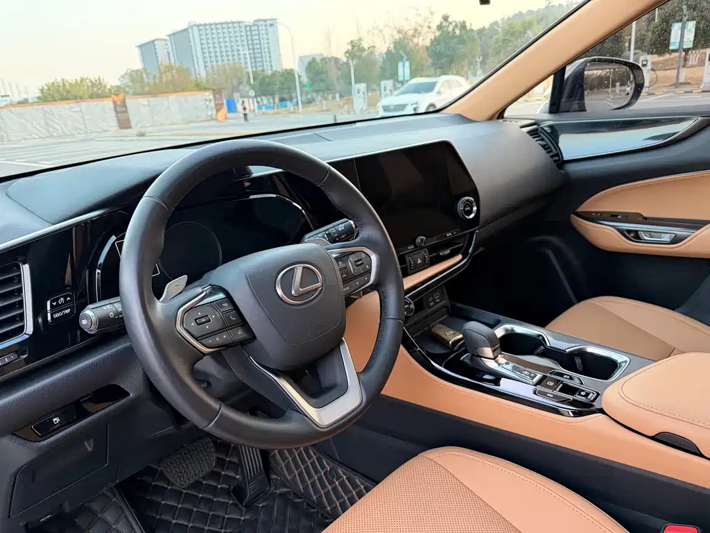 Lexus NX 2022 — фото 6