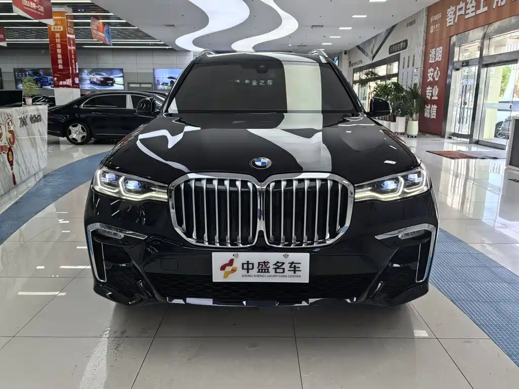 BMW X7 2022 — фото 2