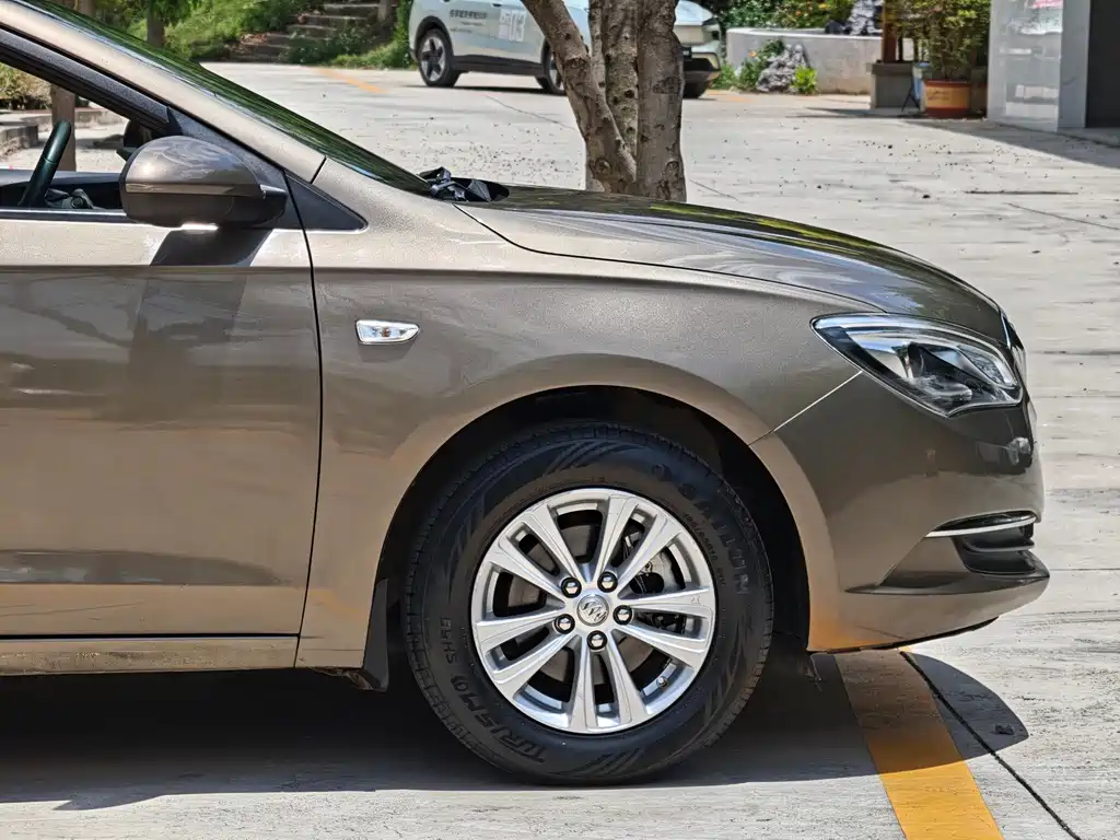 Buick Excelle 2016