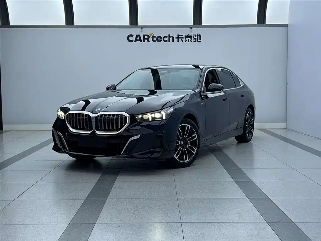 BMW 5 Series 2024
