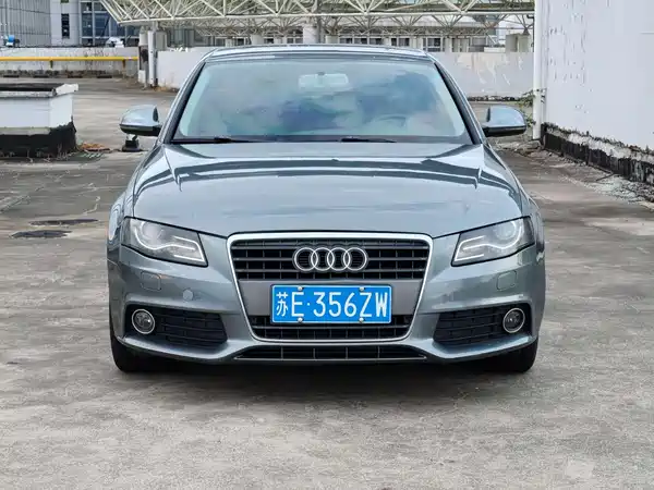 Audi A4L 2011