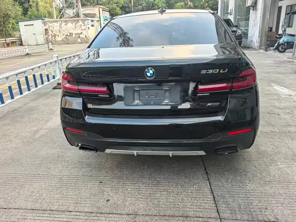 BMW 5 Series 2023