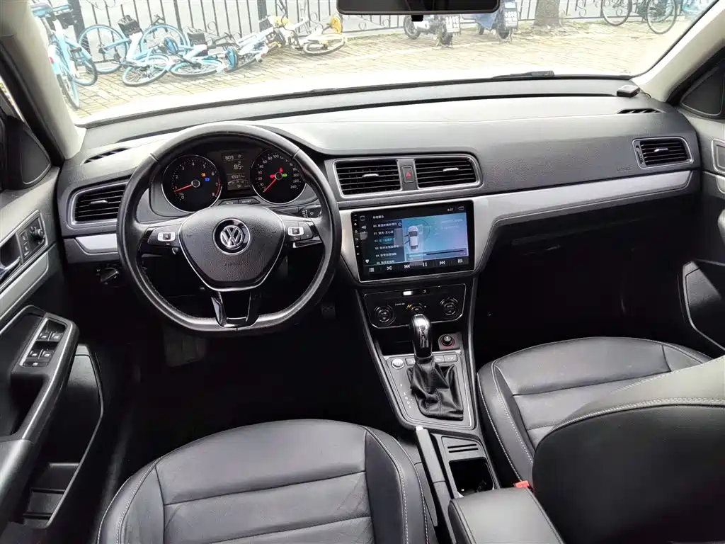 Volkswagen Gran Lavida 2018 — фото 10