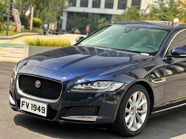 Jaguar XFL 2019