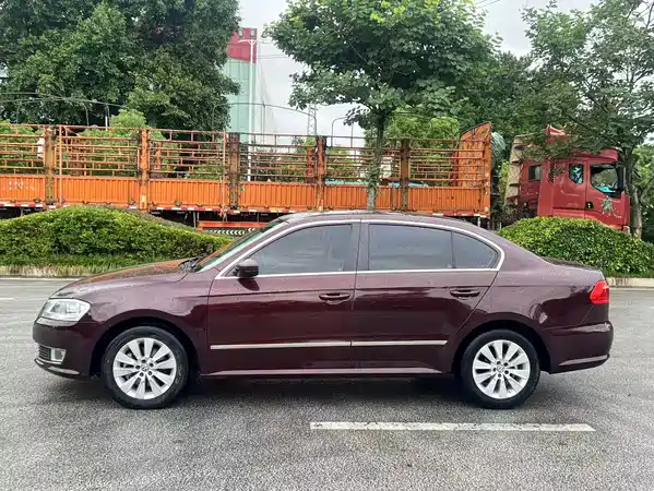 Volkswagen Lavida 2013