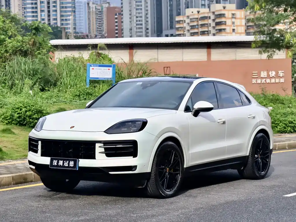Porsche Cayenne 2025 — фото 1