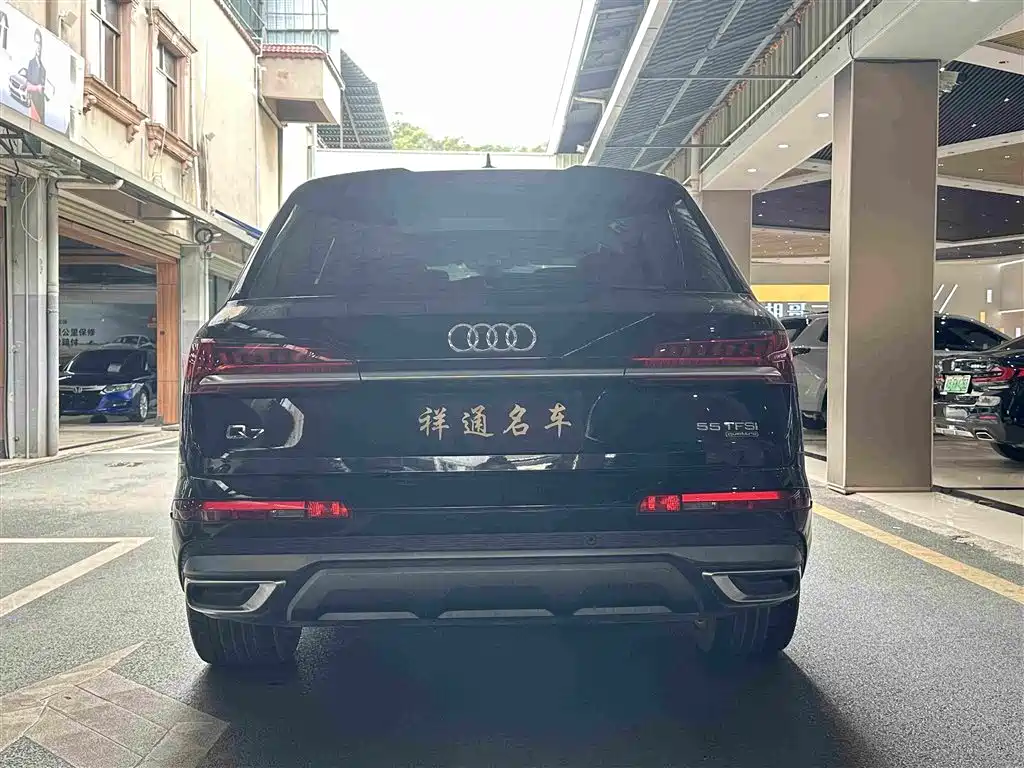 Audi Q7 2020 — фото 4