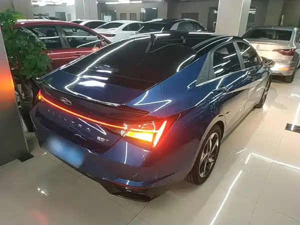 Hyundai Elantra 2021