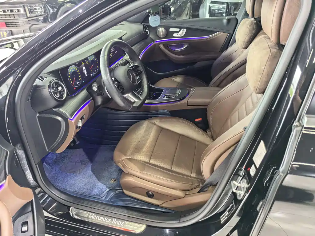 Mercedes-Benz E-Class 2023 — фото 8
