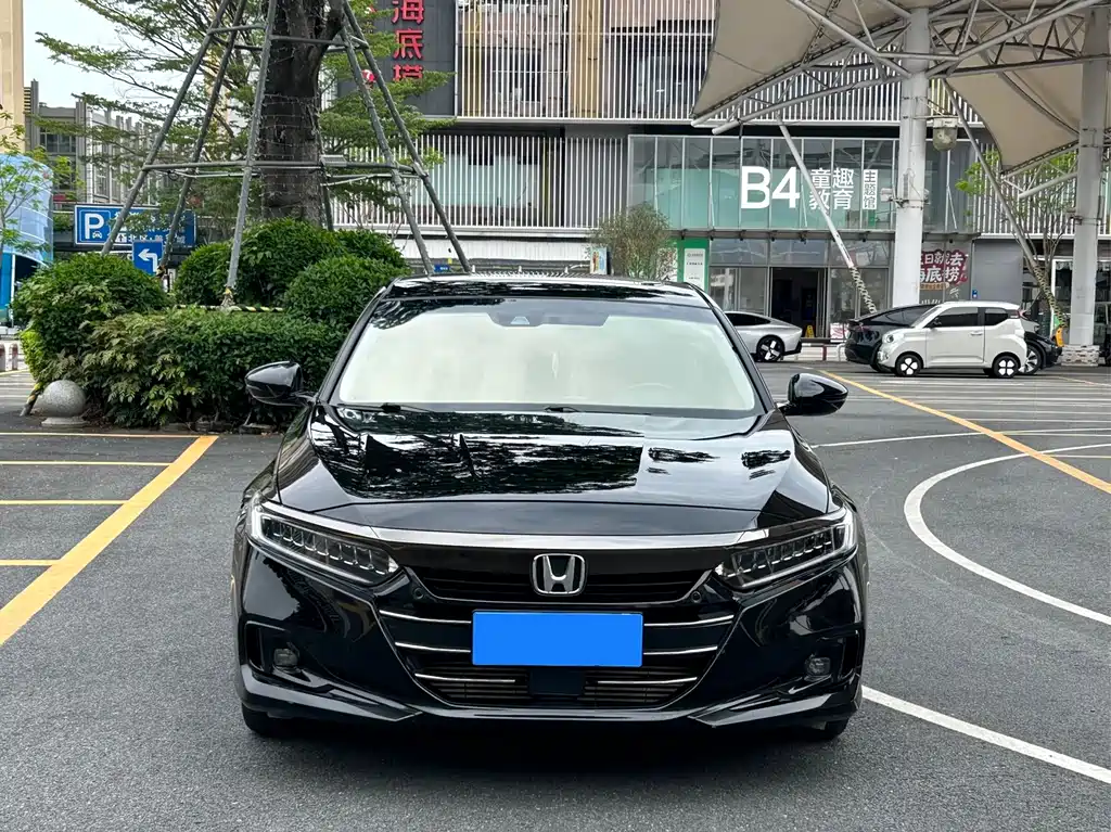 Honda Accord 2022 — фото 2