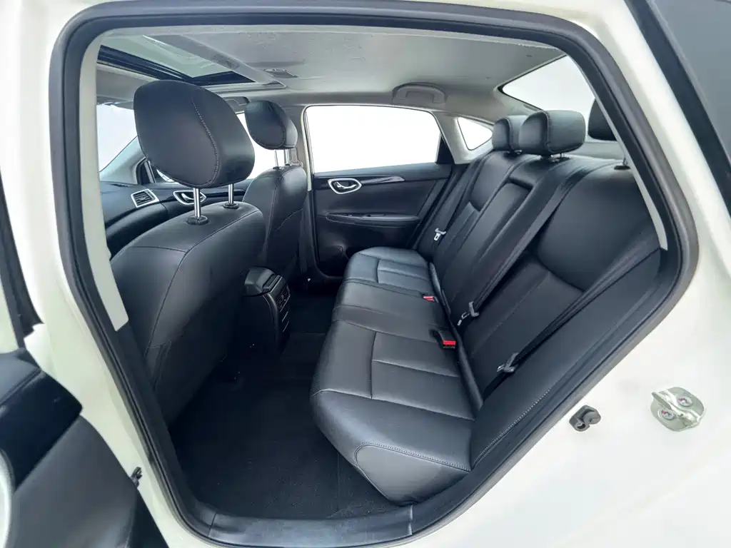Nissan Sylphy 2021 — фото 19